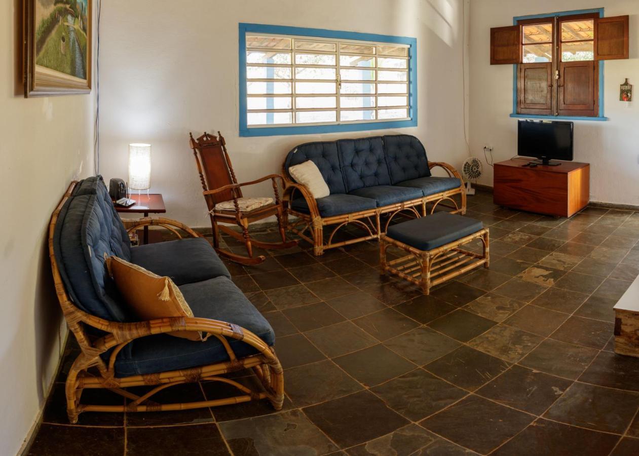 Fazenda Com Piscina E Churrasqueira Br-135 Proximo Curvelo Corinto E Morro Da Garca Eksteriør bilde